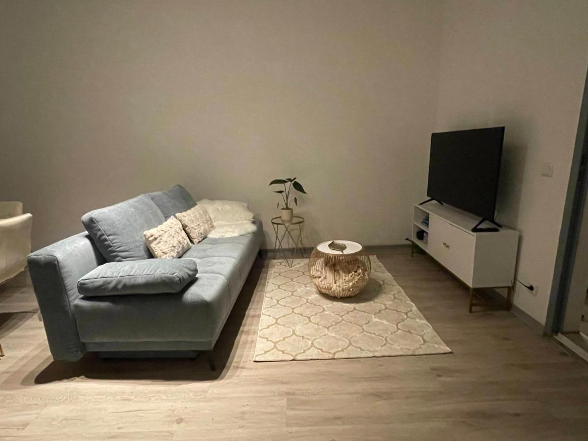 Urbansuites - Modern & Zentral In Der City - Dein Zuhause In シュトゥットガルト エクステリア 写真