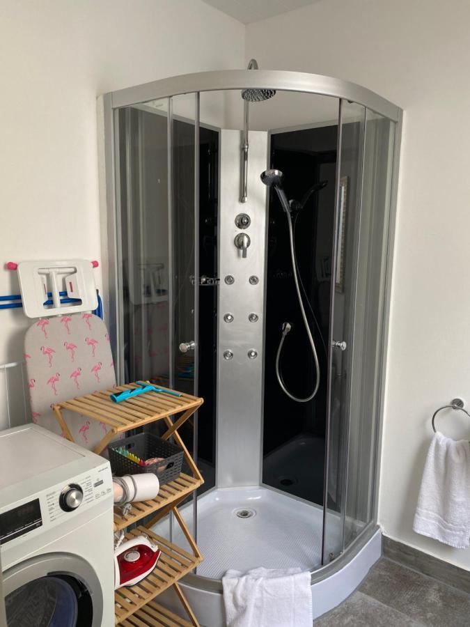 Urbansuites - Modern & Zentral In Der City - Dein Zuhause In シュトゥットガルト エクステリア 写真